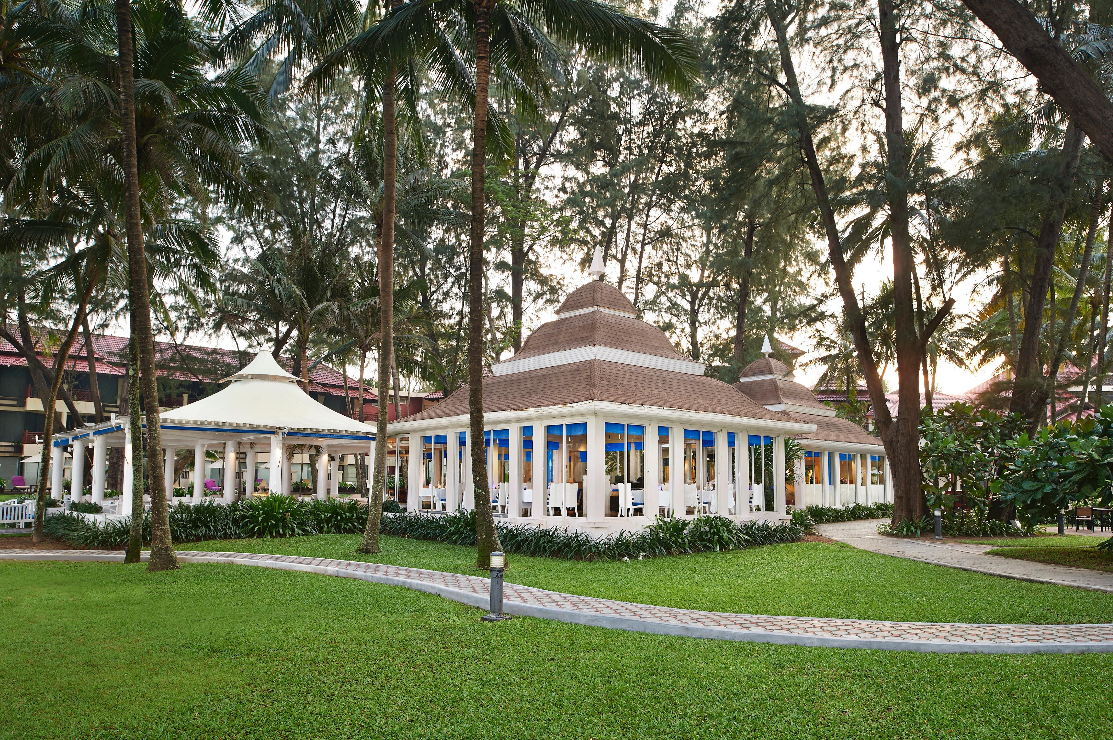 Dusit Thani Laguna Phuket Pláž Exteriér fotografie The E&O 88 Restaurant