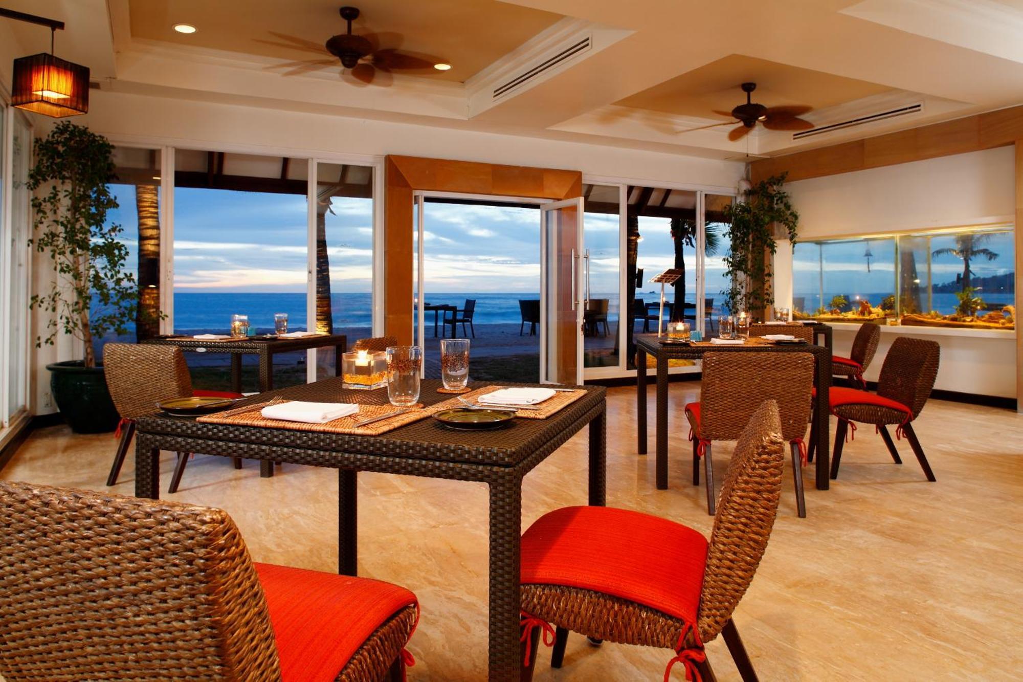 Dusit Thani Laguna Phuket Pláž Exteriér fotografie The Beach Club