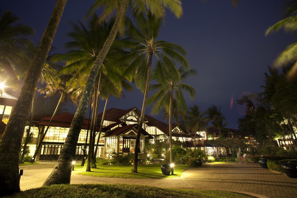 Dusit Thani Laguna Phuket Pláž Exteriér fotografie The E&O 88 Hotel