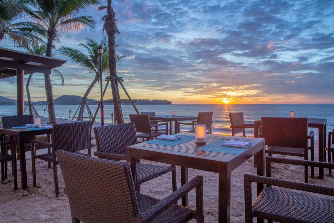 Dusit Thani Laguna Phuket Pláž Exteriér fotografie Sunset at the beach